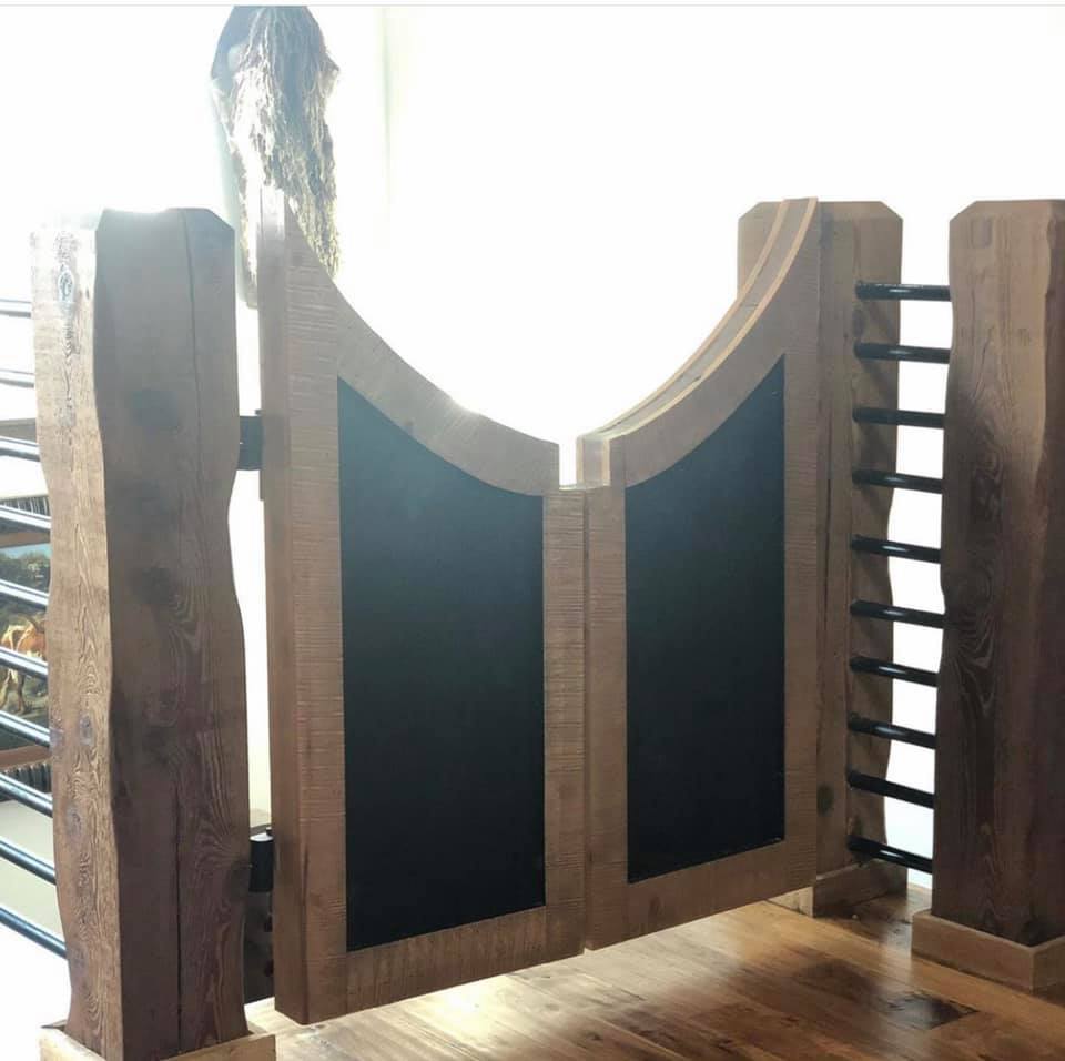 Batwing entrance door to the living space