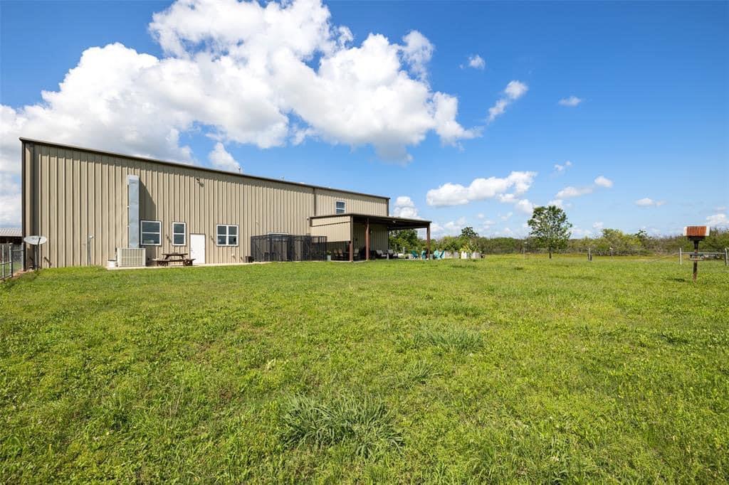 Houston Barndominium Back View