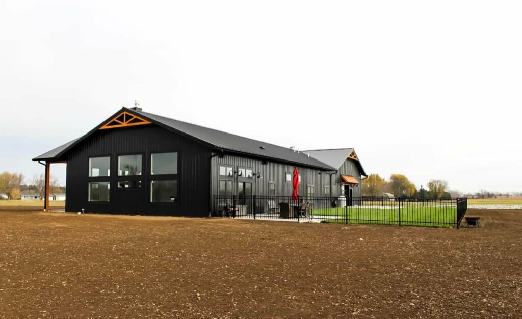 barndominium in the city