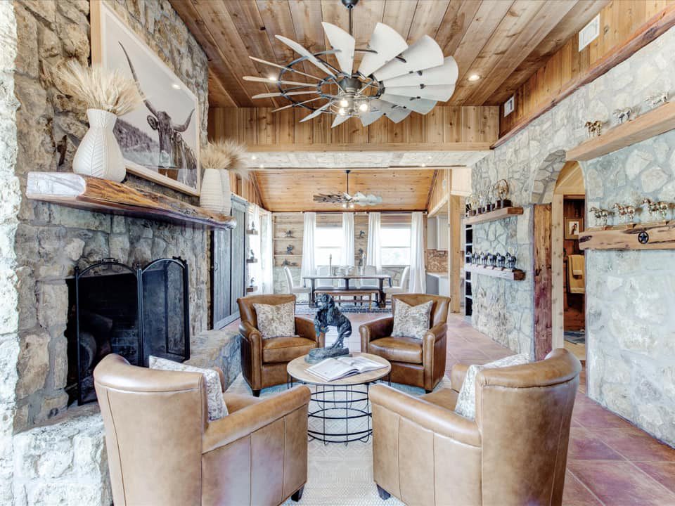 40x40 Barndominium Floor Plans - Living Room